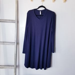 ZENANA PREMIUM V- NECK NAVY SWING DRESS WITH POCKETS SIZE LARGE